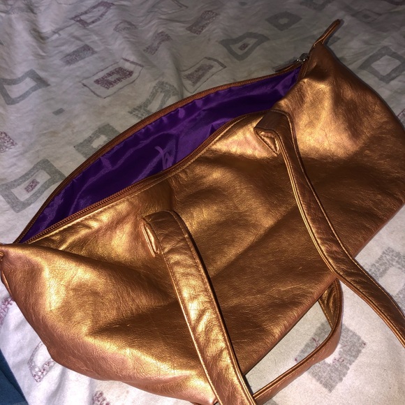 Purse - Picture 2 of 3